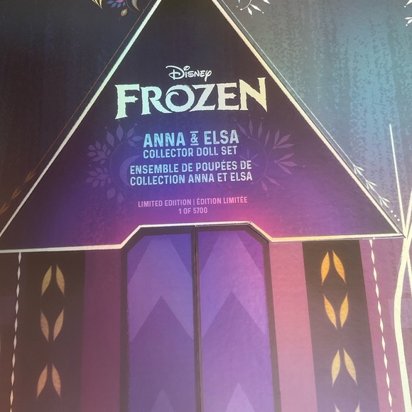 DISNEY  FROZEN ELSA , ANNA  DOLL SET   D23 2022 - Picture 2 of 7